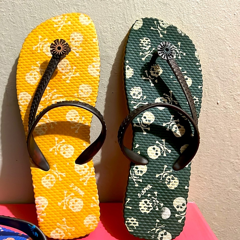 Two Flip Flops - Picture 2 of 3